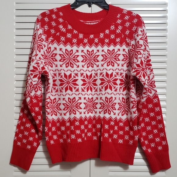 NWOT Christmas snowflake sweater - Picture 1 of 4